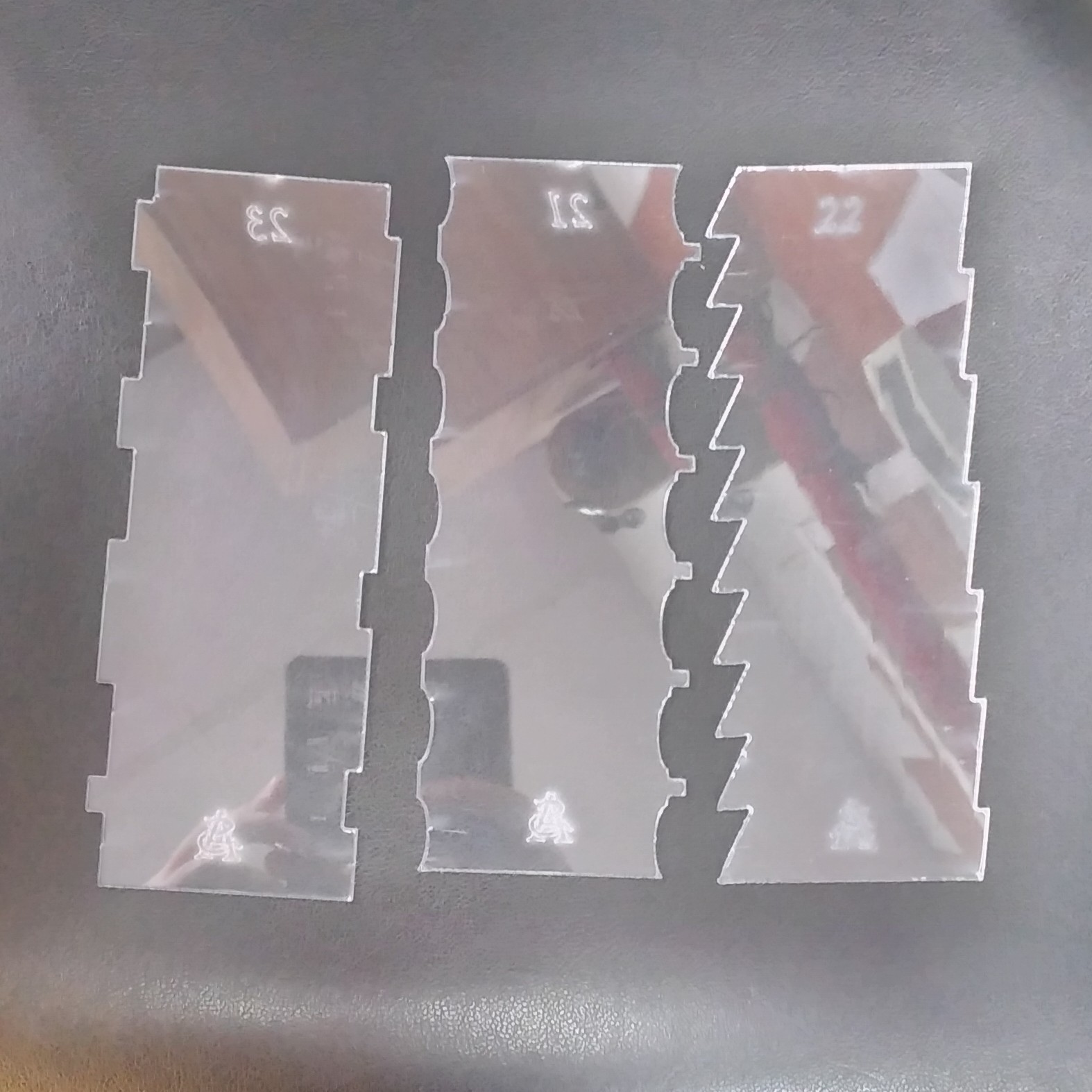 کاردک پلکسی خامه کشی طرح دار