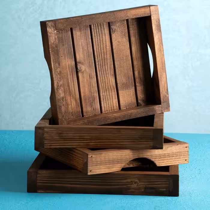 سینی چوبی دسته دار چوب روس رنگ قهوه ای تیره ضد آب پوشش روغن گیاهی