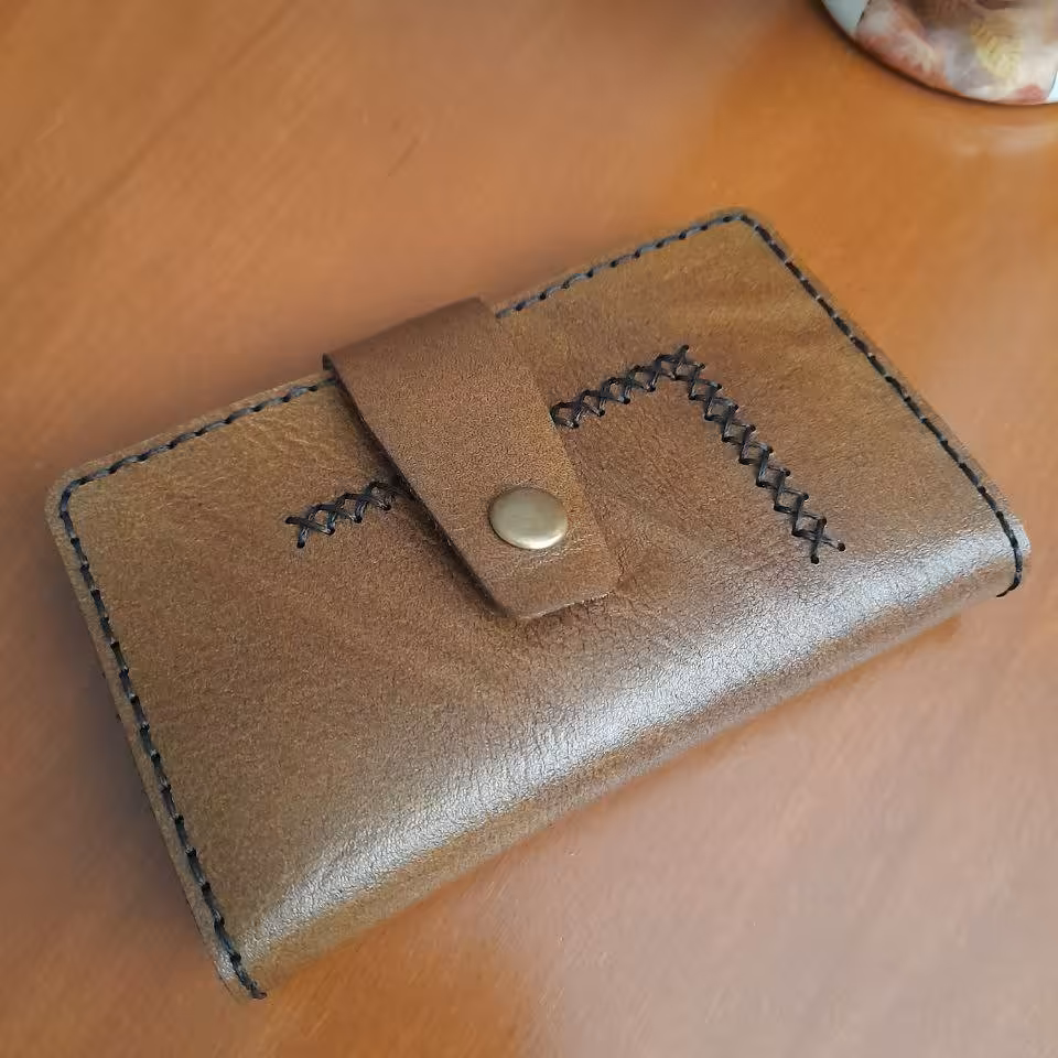 جاکارتی چرم طبیعی