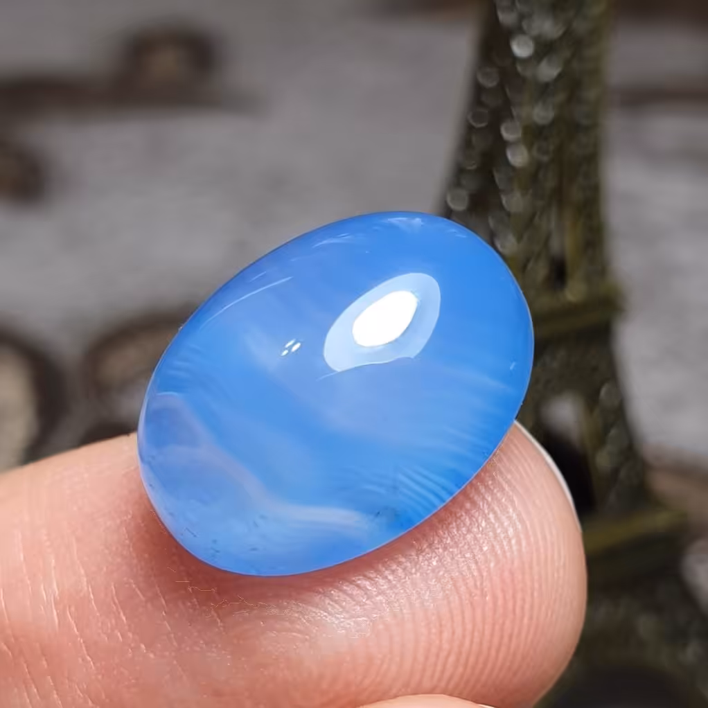 نگین فوق العاده زیبای سنگ عقیق خوش رنگ اصل معدنی
کد 25575