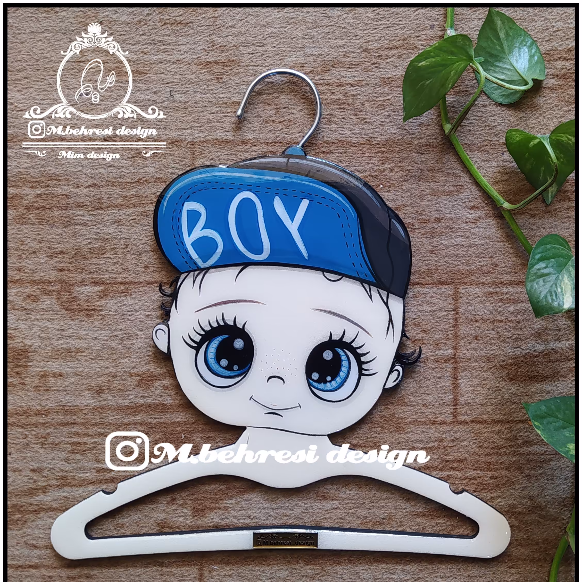 چوب لباسی کودک مدل پسر کلاهی(دستساز هنری)