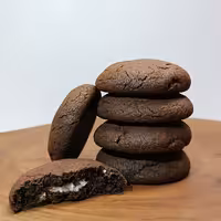 کوکی شکلاتی مغزدار