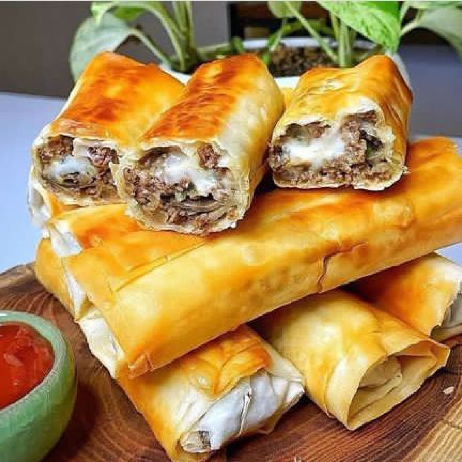 بورک گوشت و قارچ