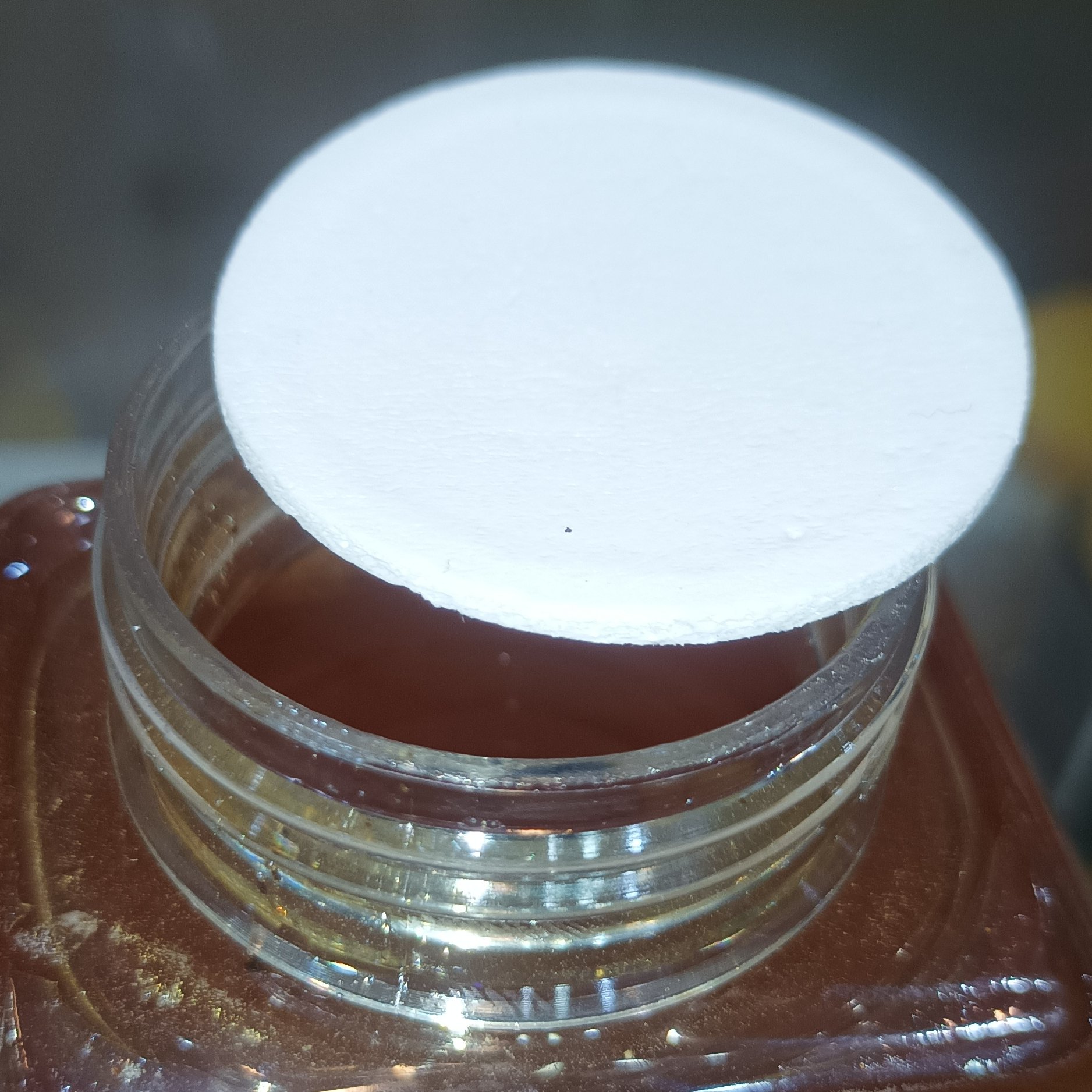 عسل طبیعی یونجه (900گرم خالص) ساکاروز 2.88