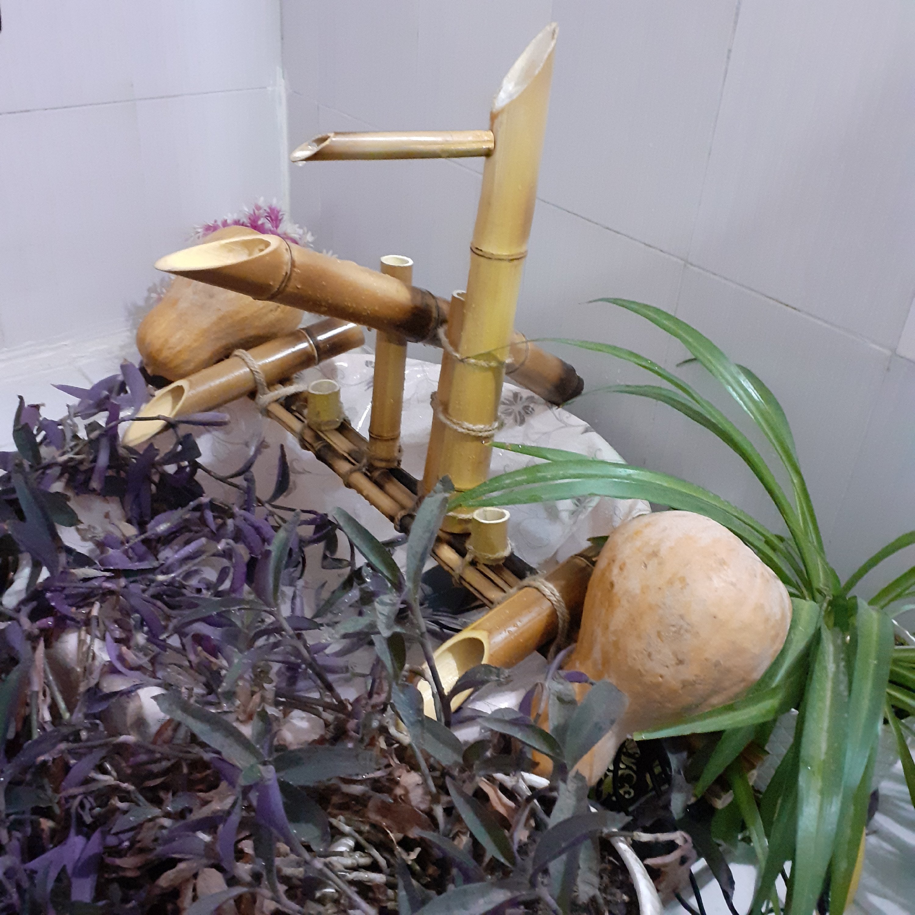 آبنما بامبویی مدل شیشی اودوشی