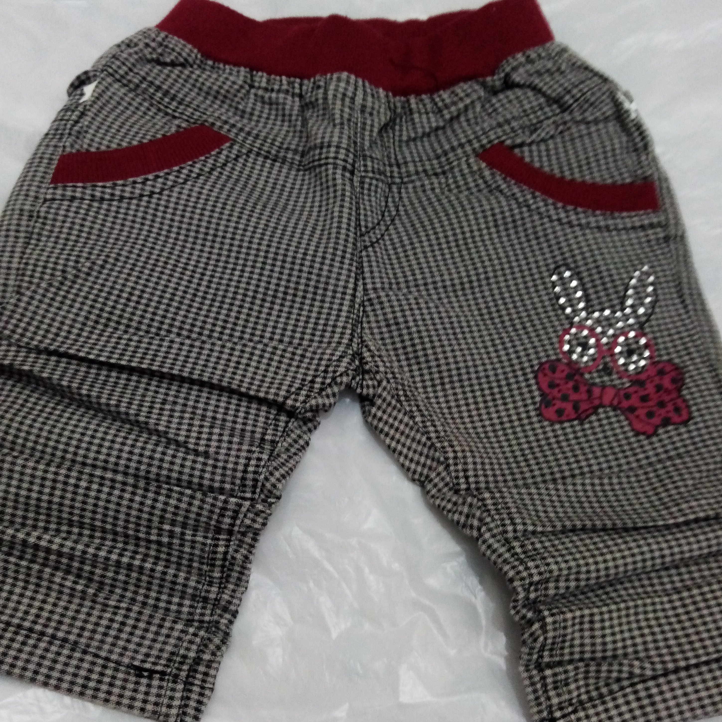 شلوارک کتون کش اعلا تک‌رنگ مناسب سن 3تا4سال، 