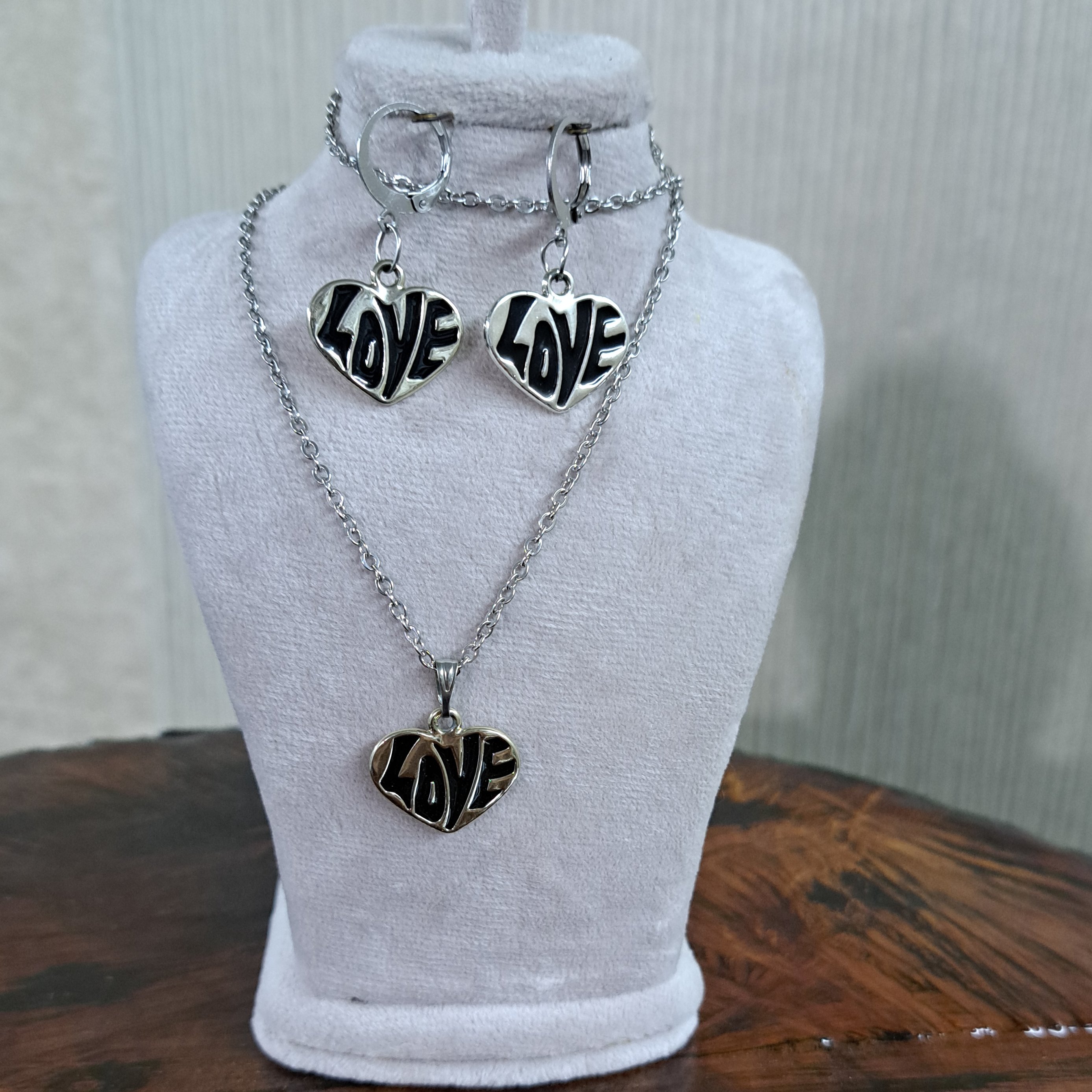 نیم ست love