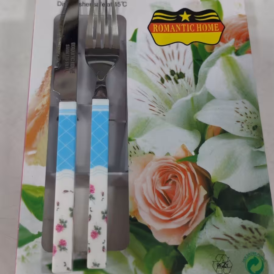 کارد چنگال میوه خوری romantic 
دسته یک تکه استیل،حک شده اورجینال
 هر بسته 12عددی،استیل آهن ربا نگیر
