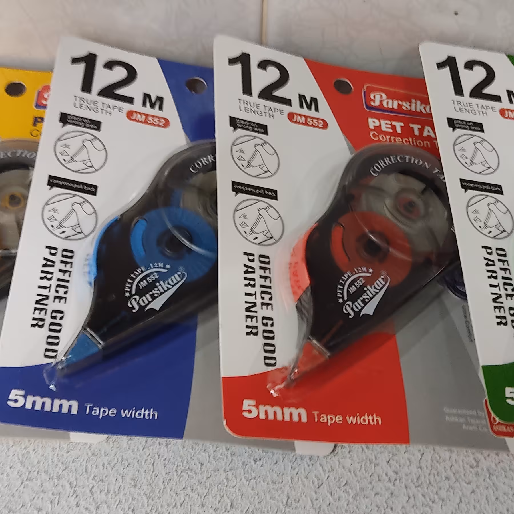 لاک غلطگیر نواری 12متری پارسیکار در رنگ های سبز قرمز آبی زرد 