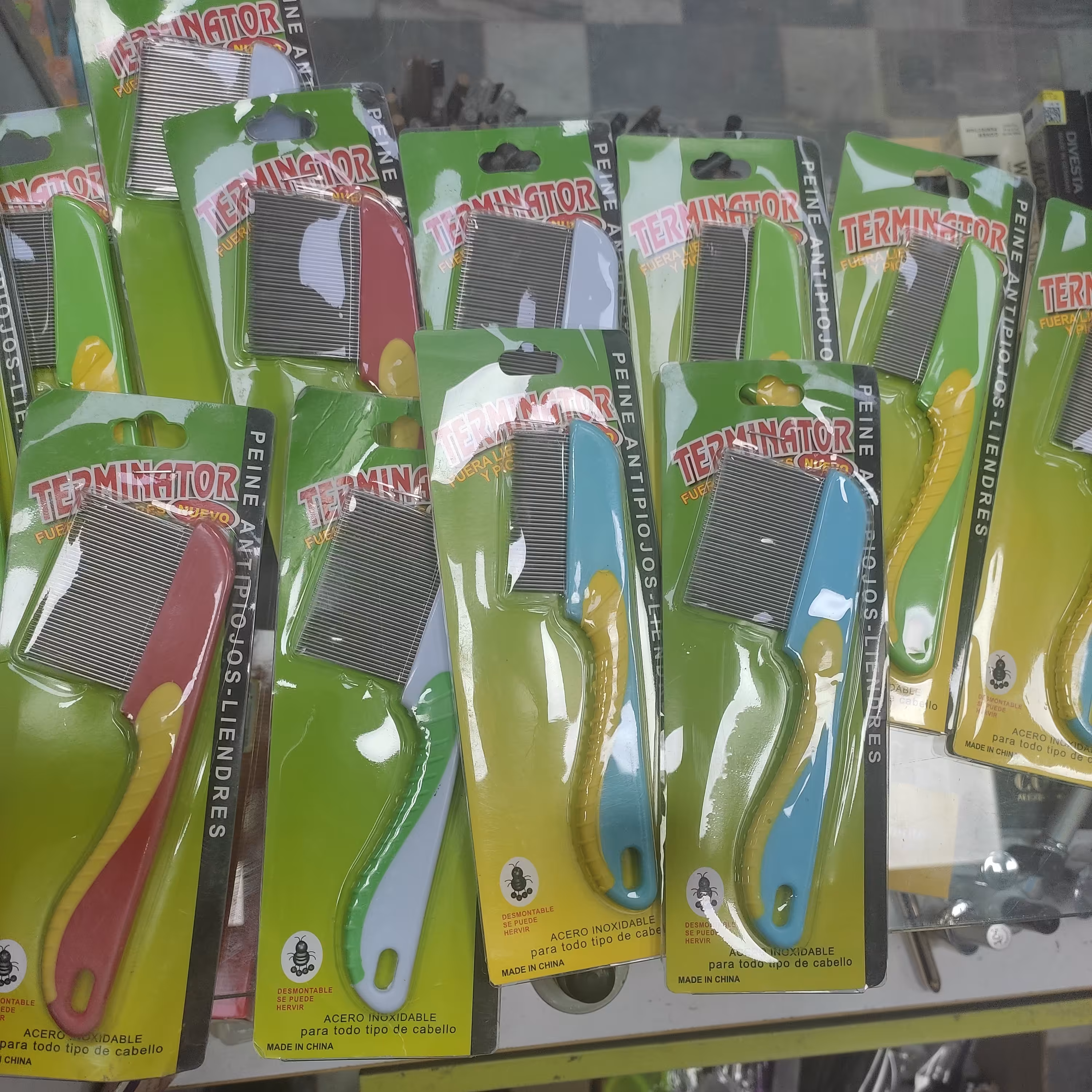 شانه شوره و شپش گیر 