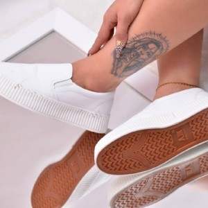 کفش اسپرت زنانه