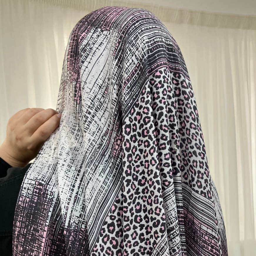 شال ارزان وباکیفیت نخی طرحدار.ابعاد85در197.شال چهارفصل لطیف