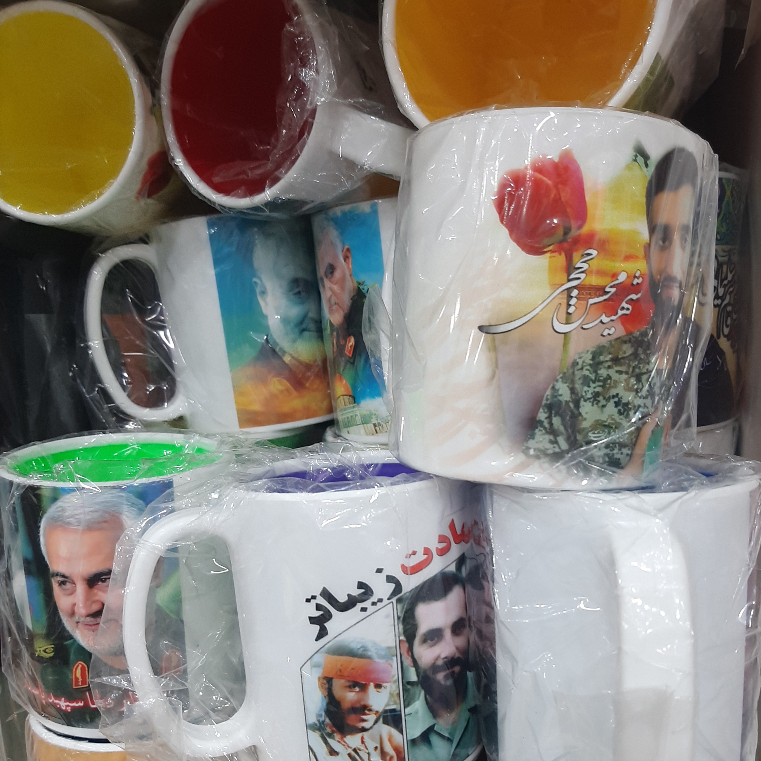 لیوان پلیمری منقش به تصاویر شهدا