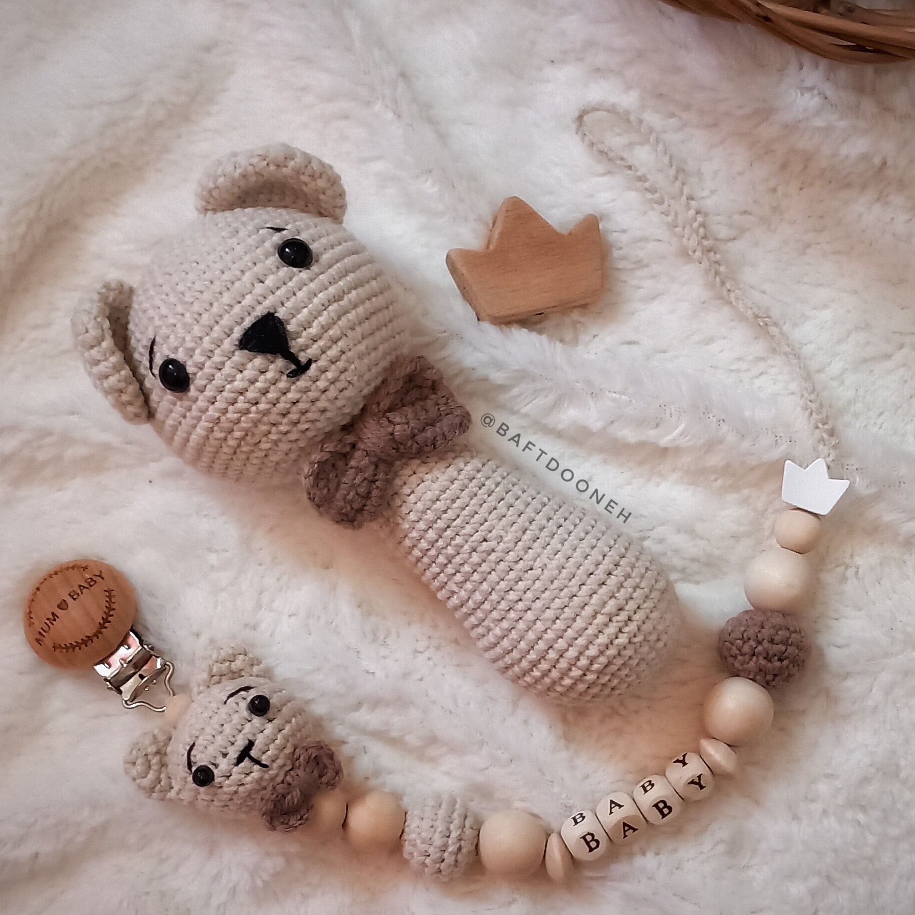 جغجغه و بند پستونک