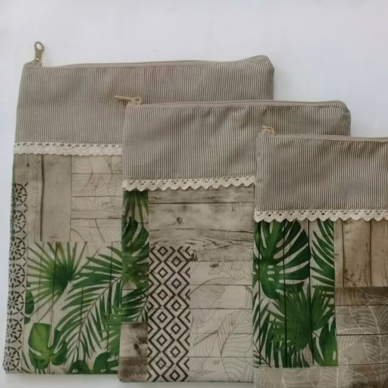 کیسه نان ومیوه و سبزیجات