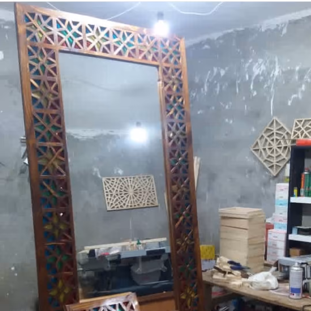 آینه قدی گره چینی به همراه جاشمعی