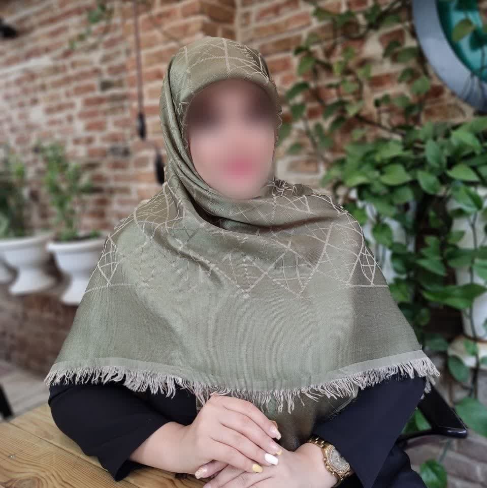 روسری نخ ابریشم ژاکارد دورو لمه دار ریشه پرزی کیفیت بی نظیر قواره 140 کد13