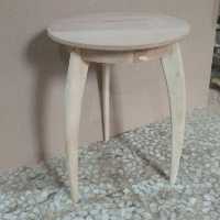 میز گرد پایه  خمره ایی