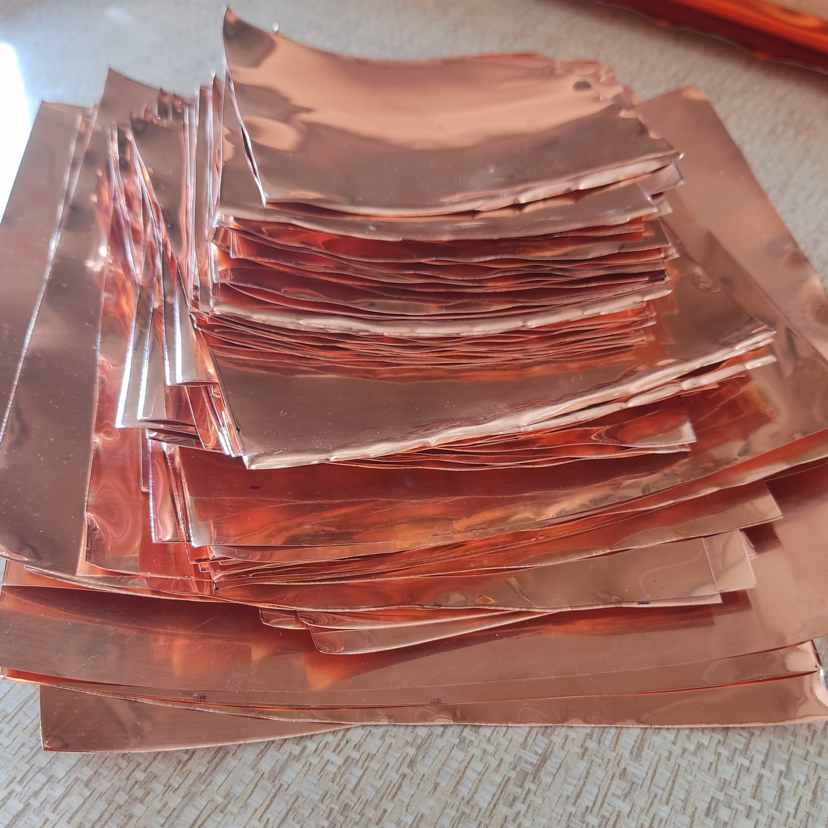  ورق مسی یک دهم 6در6 سانت  ده عدد قرمز رنگ مس اصل 