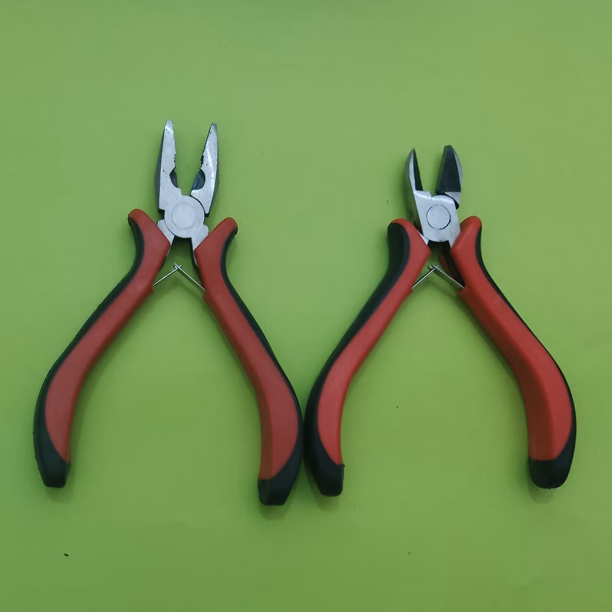 ست دو عددی سیم چین و انبر دست الکترونیکی محصول فروشگاه وهاب زاده