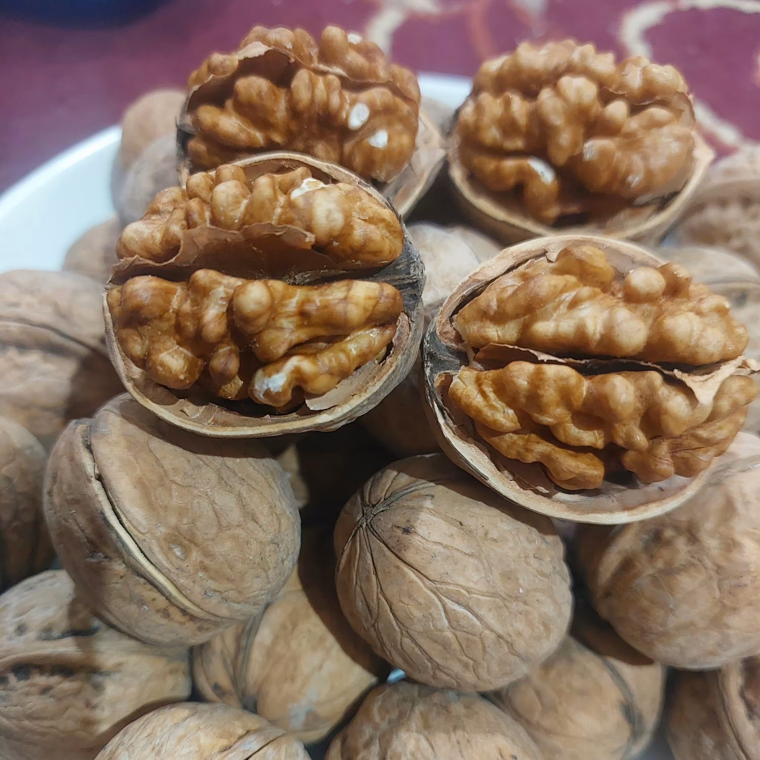 گردو پوست پیازی(کاغذی ) خارجی  500گرمی(2023 تا2025