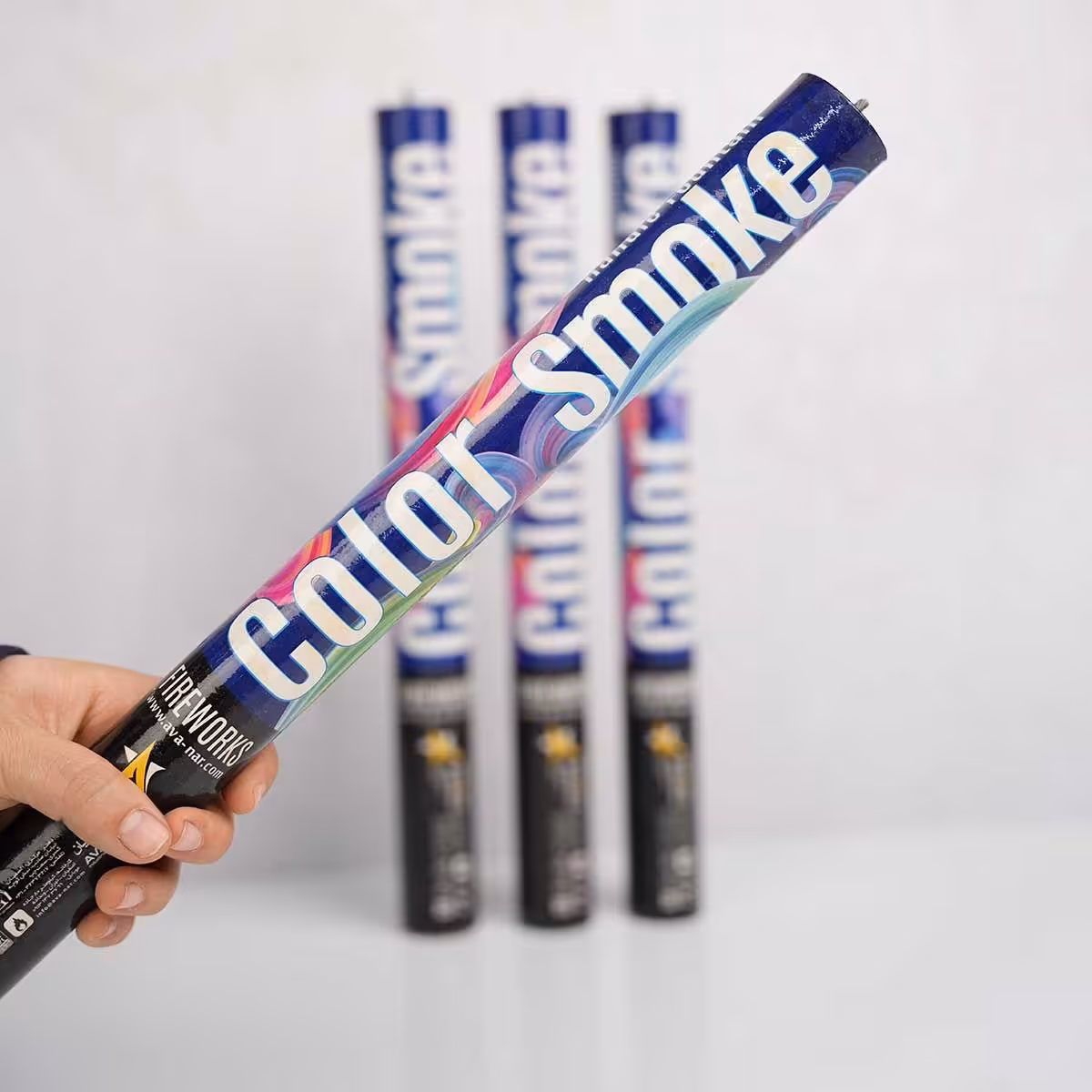 دود رنگی محصولی فوق العاده برای جشن ها و تیزرهای تبلیغاتی