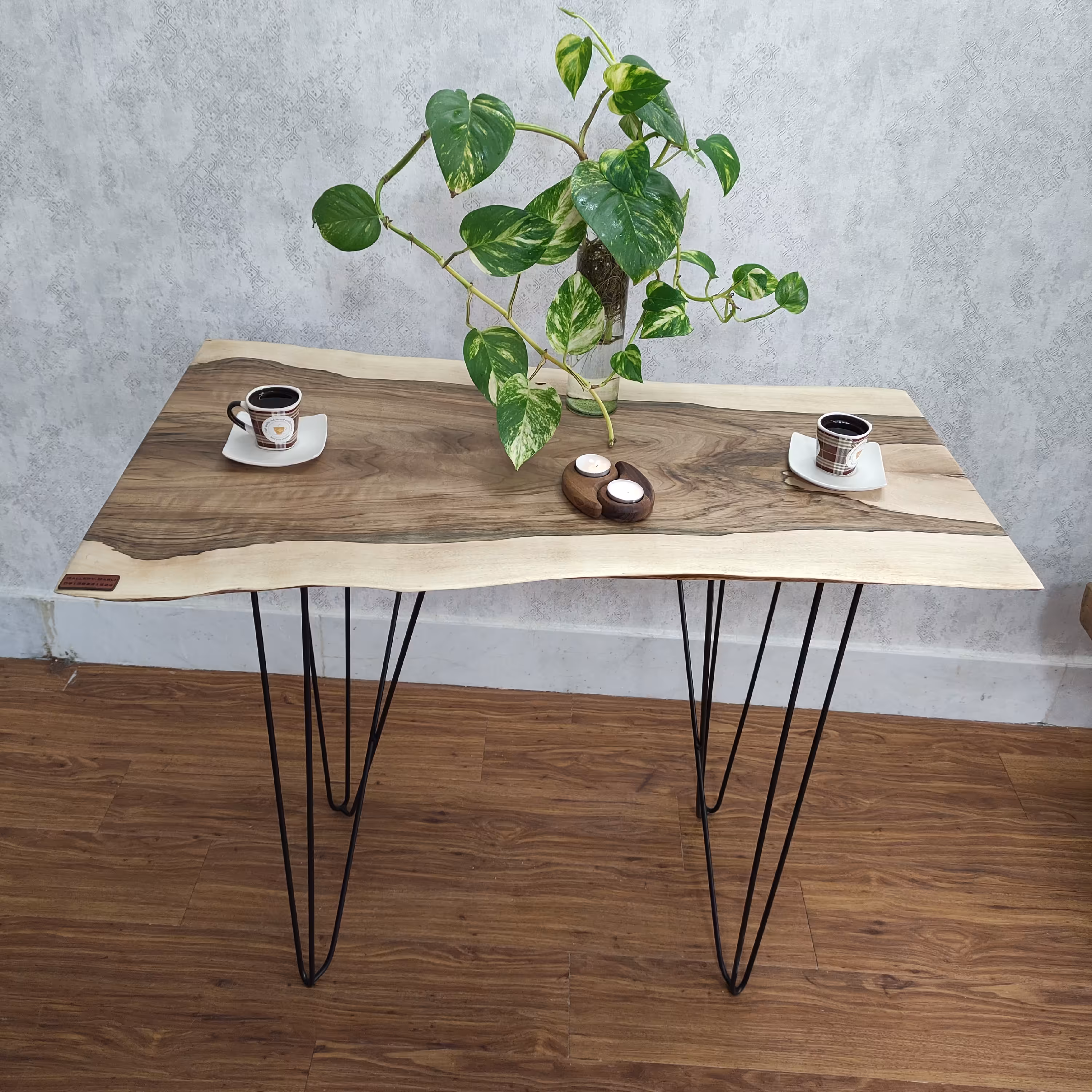 میز دونفره غذا خوری چوب طبیعی  گردو مدل رستیک با ضمانت