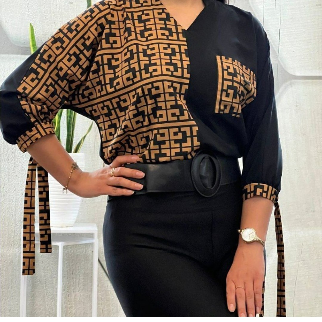 شومیز مدل کیمینو  دورنگ کمربند دار تن خور عالی  در چند رنگ متنوع 