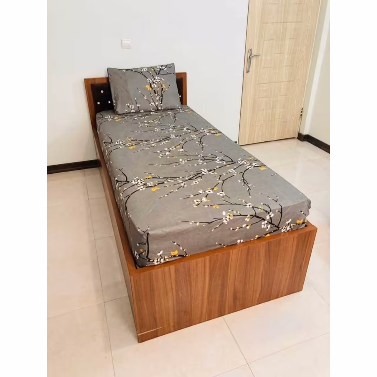 روتختی کشدار تشک تک نفره طرح زنبق 90*200 سانتی‌متر