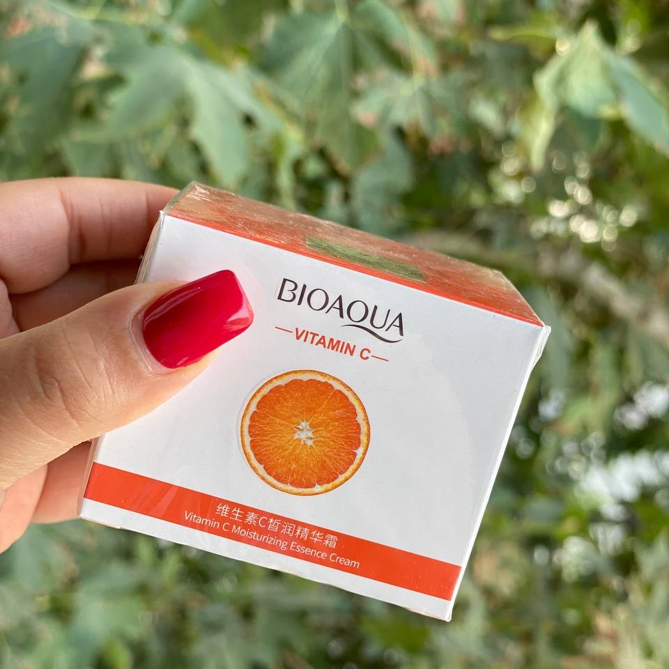 کرم آبرسان کرم ویتامین سی کرم نرم کننده صورت کرم روشن کننده صورت کرم آبرسان قوی صورت