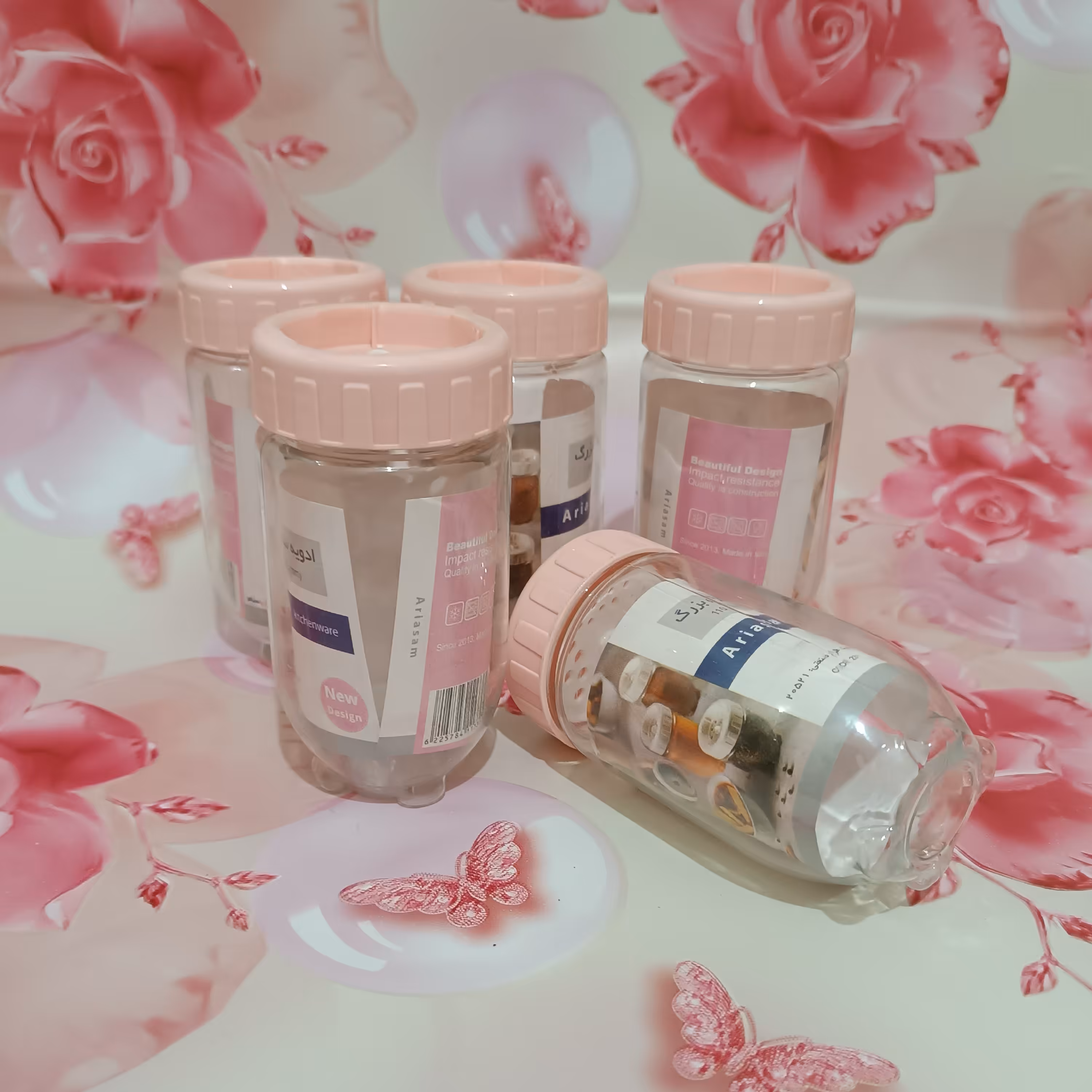 ادویه پاش سه حالته فروش به صورت جفت دو عددی،قابلیت قفل و چفت شدن به روی همدیگر،رنگ صورتی،ارتفاع11 قطر5