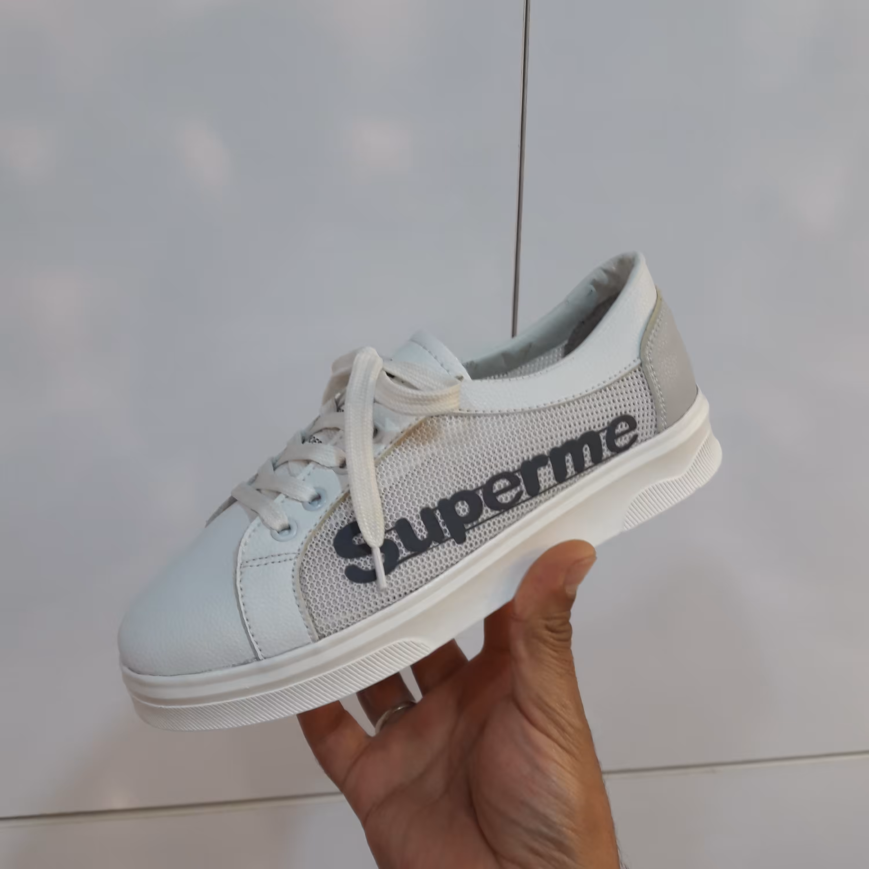 کتونی  بندی بغل توری در دورنگ سفید ومشکی