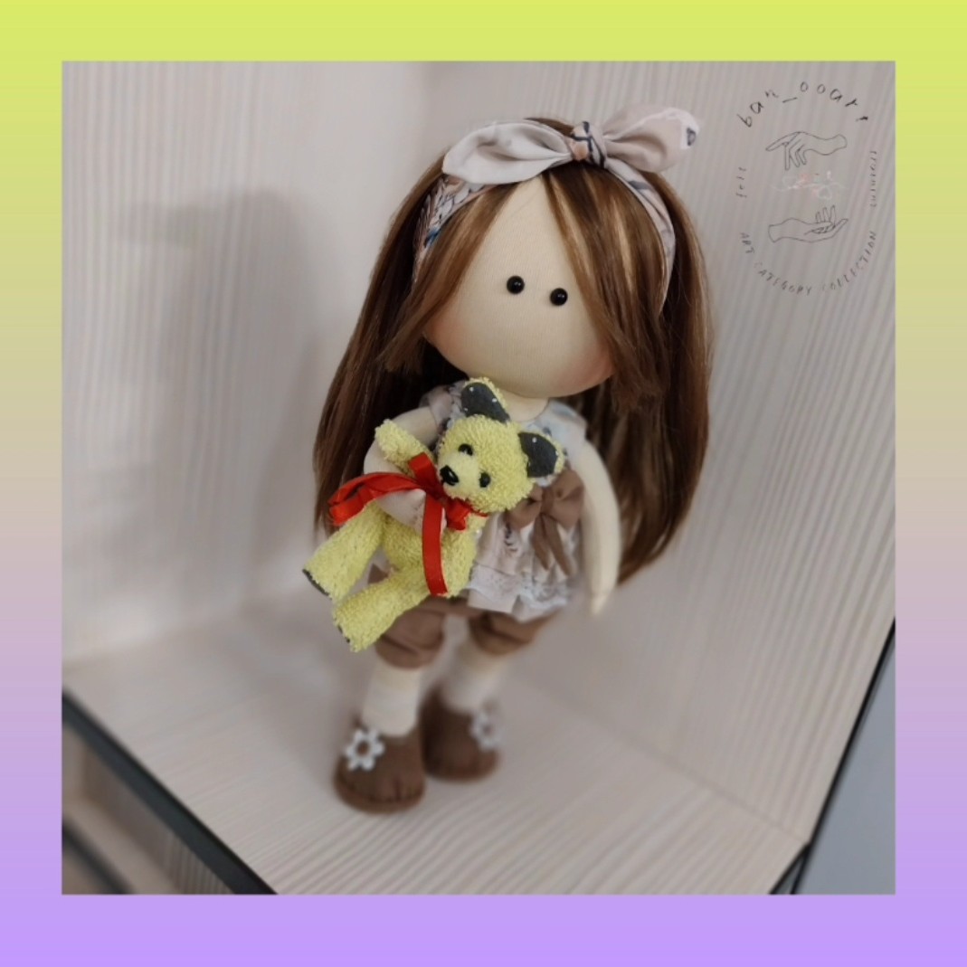 عروسک روسی، 30 سانتی، دست وپا متحرک و مفتول گذاری شده لباسا هاقابل تعویض