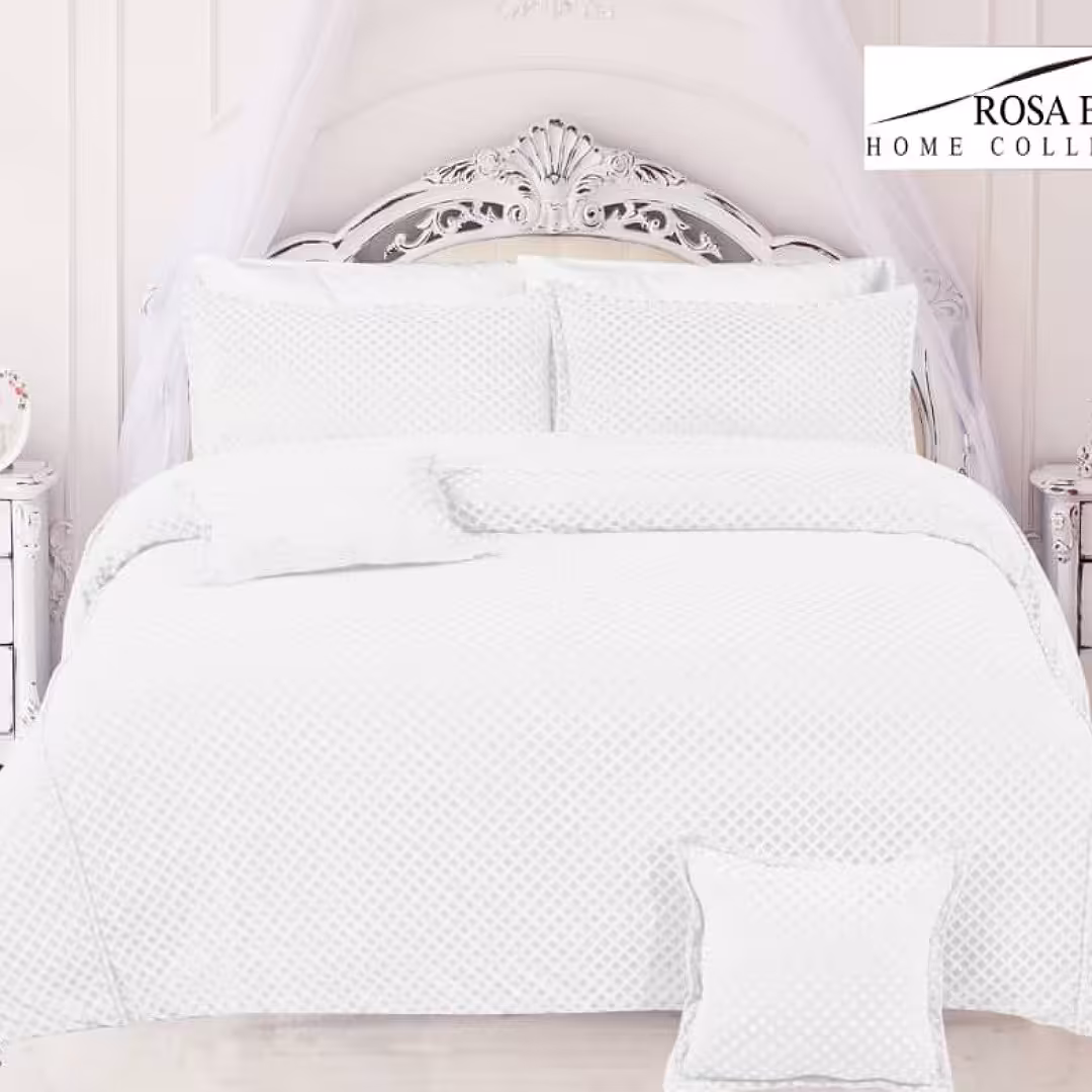 روتختی مخمل ترک دونفره درجه یک 8 تیکه کیفیت و دوخت عالی طرح 1402 شیک و خاص سفید