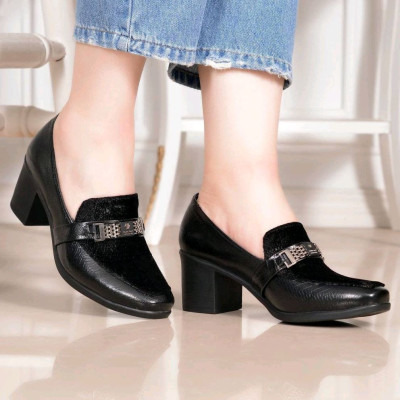 کفش شیک سگک دار