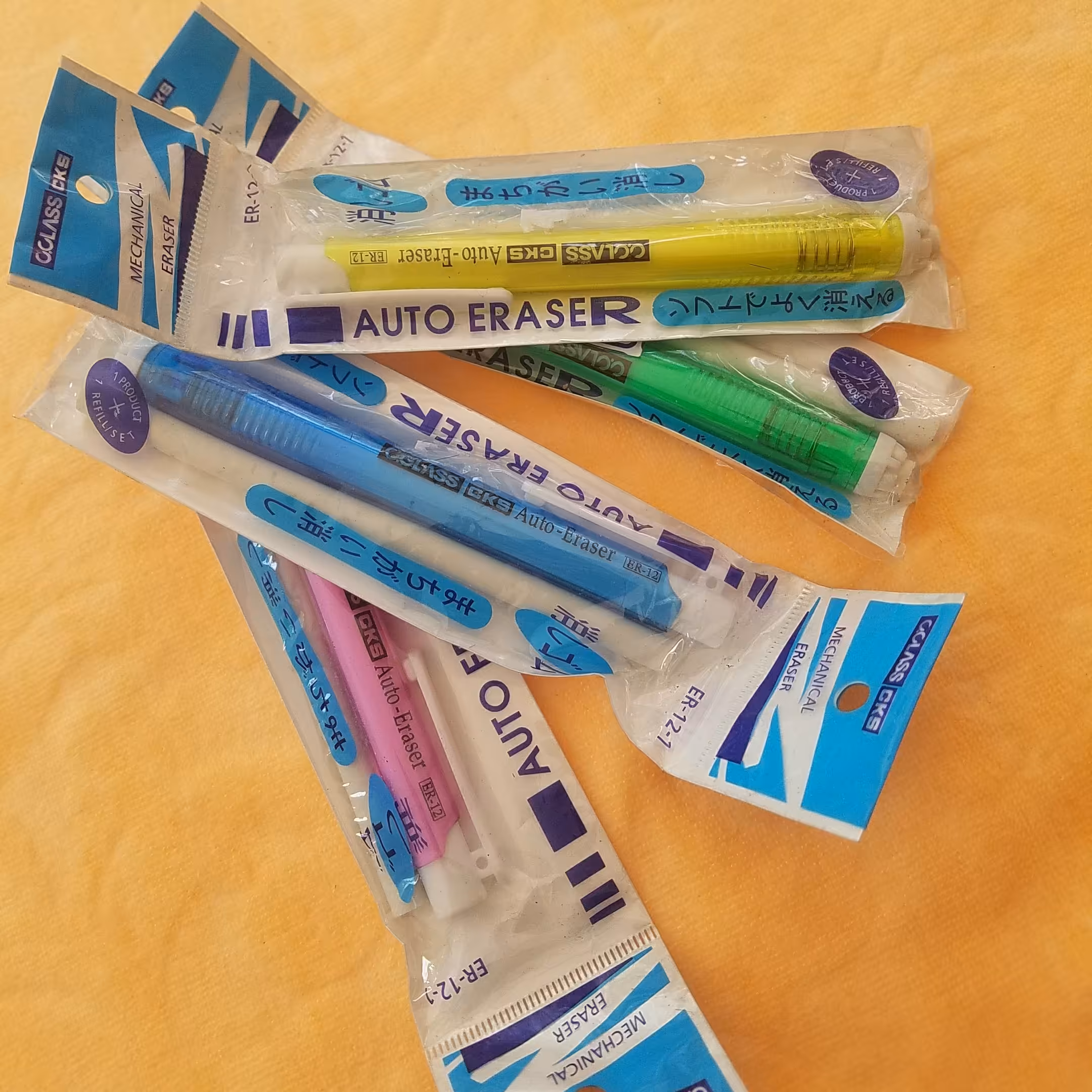 پاکن مدادی همراه یک پاکن اضافه