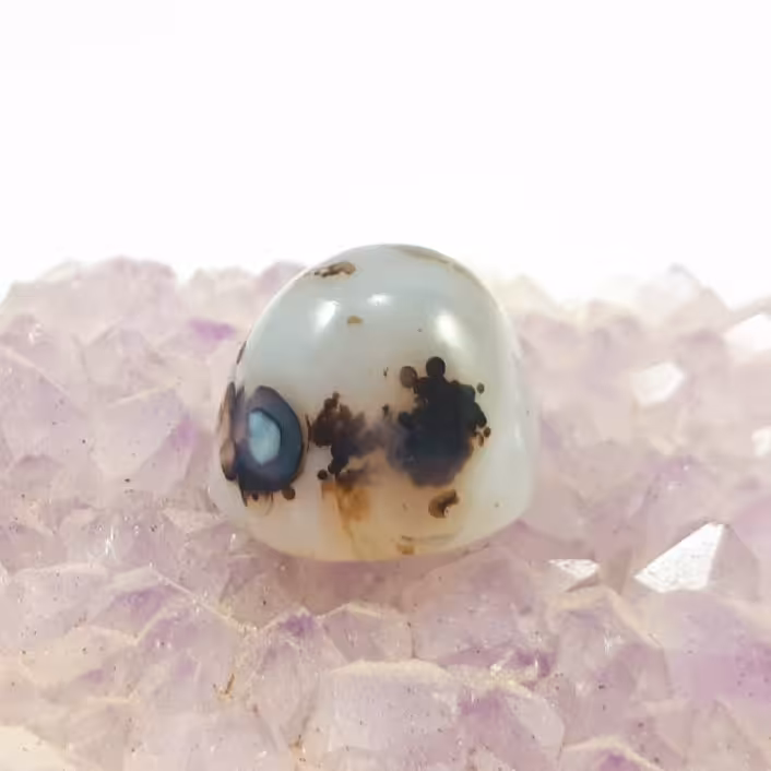 عقیق شجر کله‌قندی قائن کد: M 157