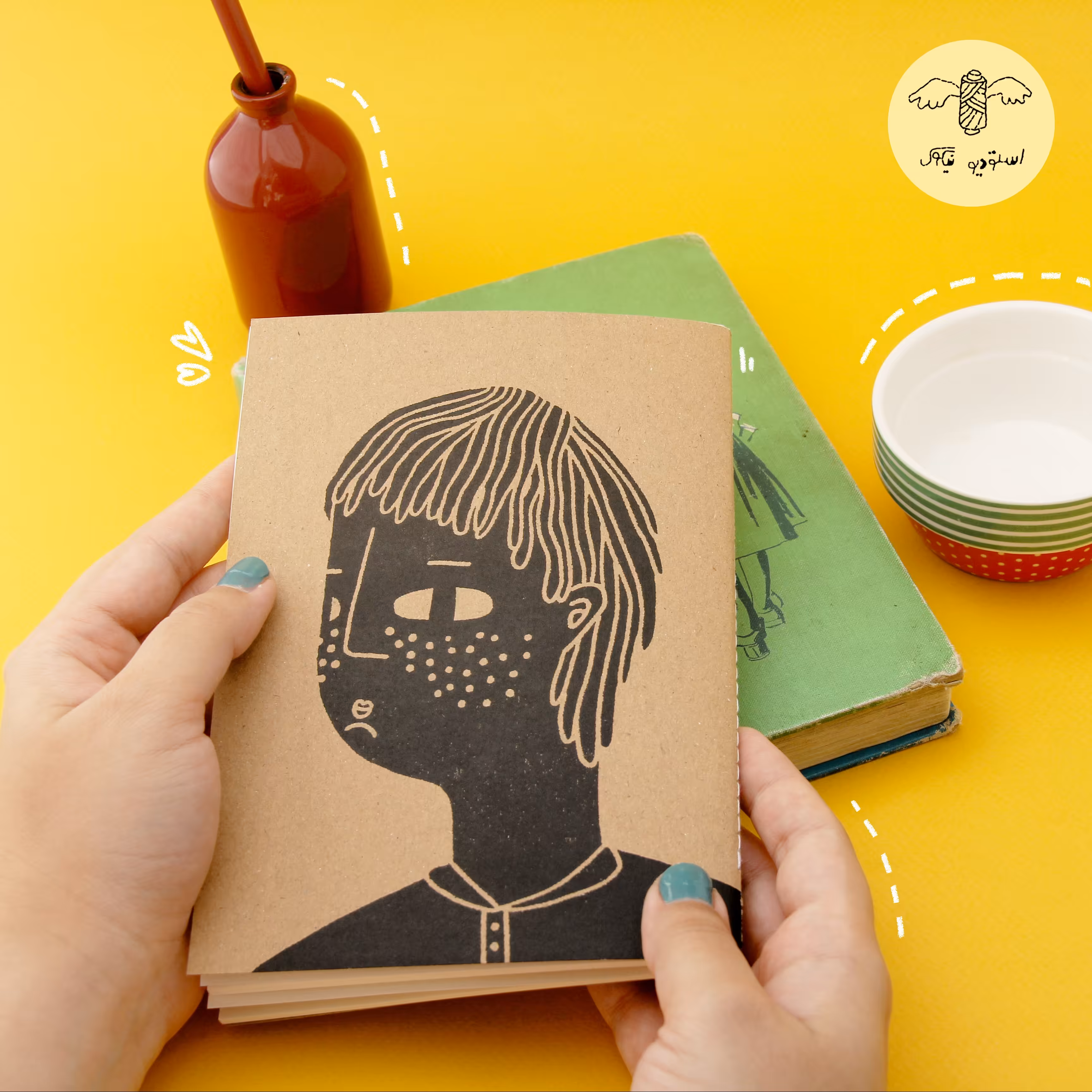 دفتر طراحی دست ساز
هدیه ای بی نظیر  و به یاد ماندنی(طرح پسرک)
