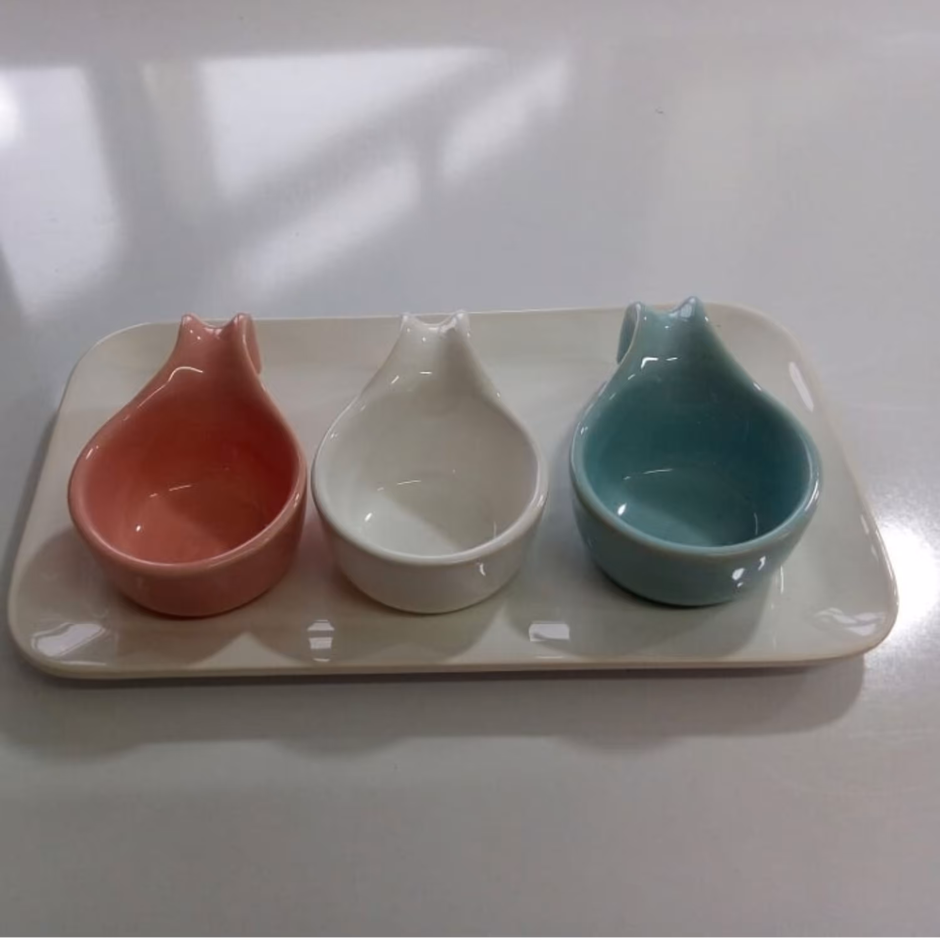 زیتون خوری سه خانه رنگی