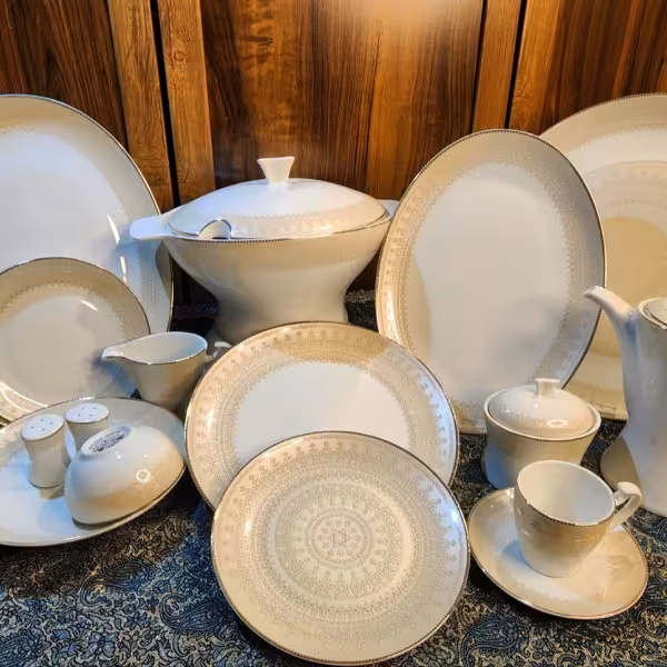 چینی لورین قالب سفیر طرح مهنوش