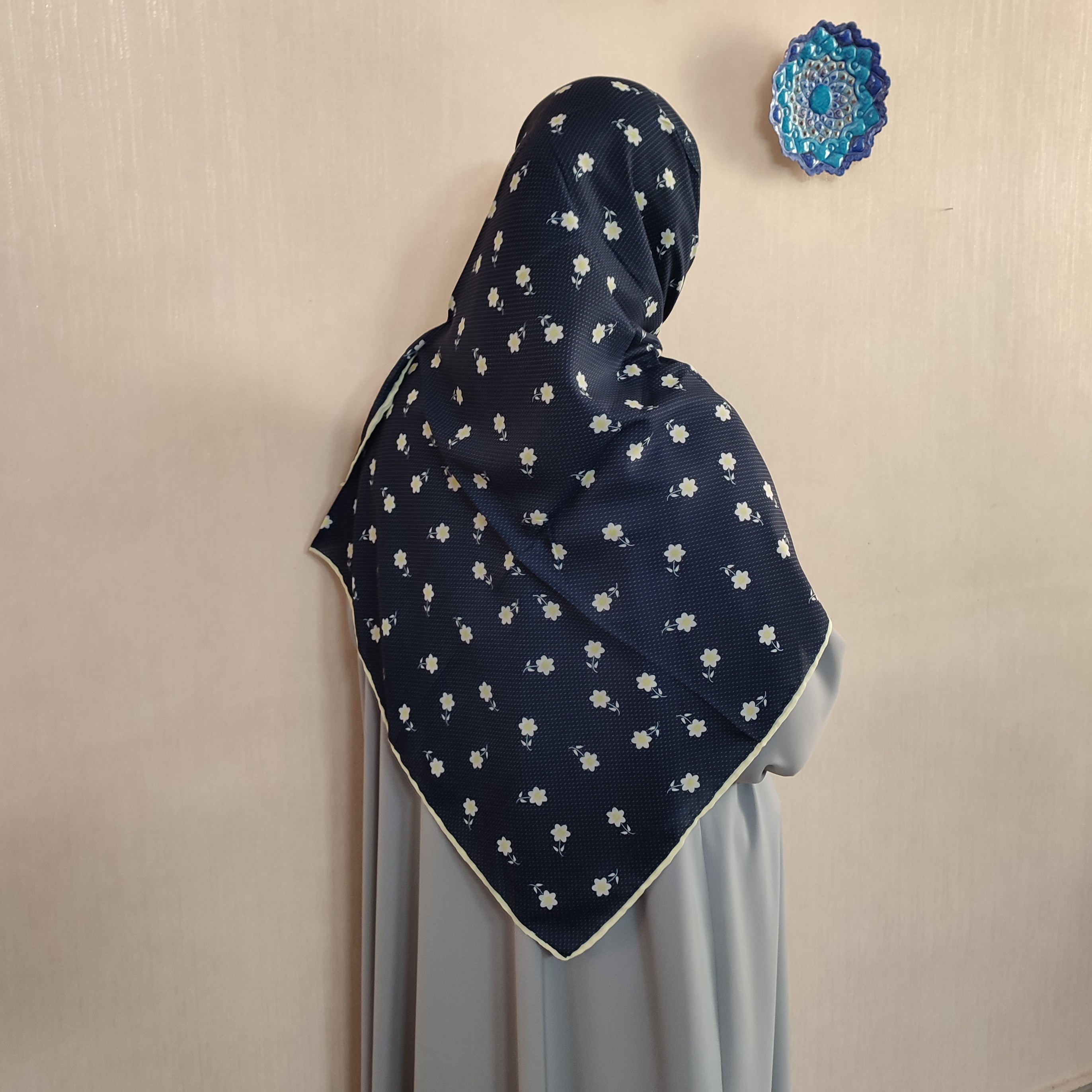 روسری سوپر نخ قواره 140 لطیف