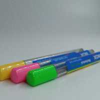 نوک مداد اتد اینوکس با ضخامت 0.9 میلیمتر در بسته بندی های رنگی