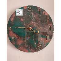 ساعت دیواری طرح زنگار از جنس چوب و رزین یک کار زیبا و خاص در هر اندازه که شما بپسندید برای دیوار منزل شما 