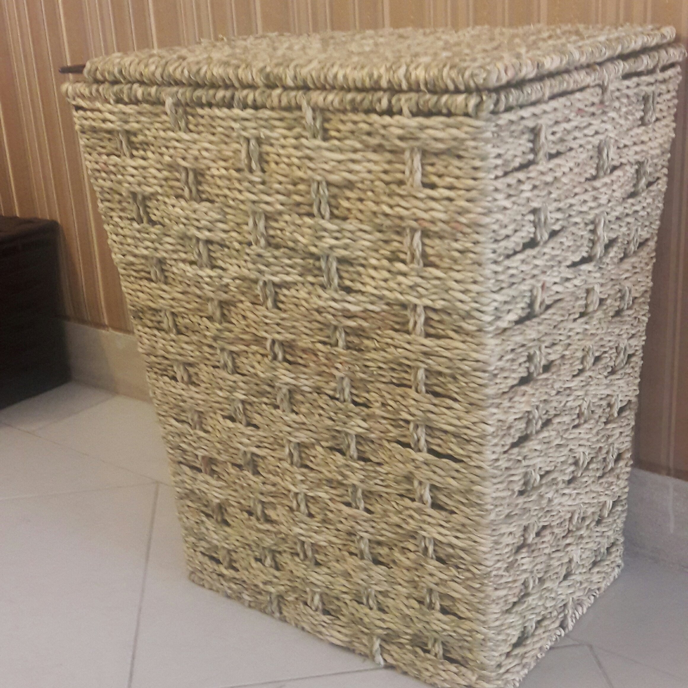 سبدلباس حصیری