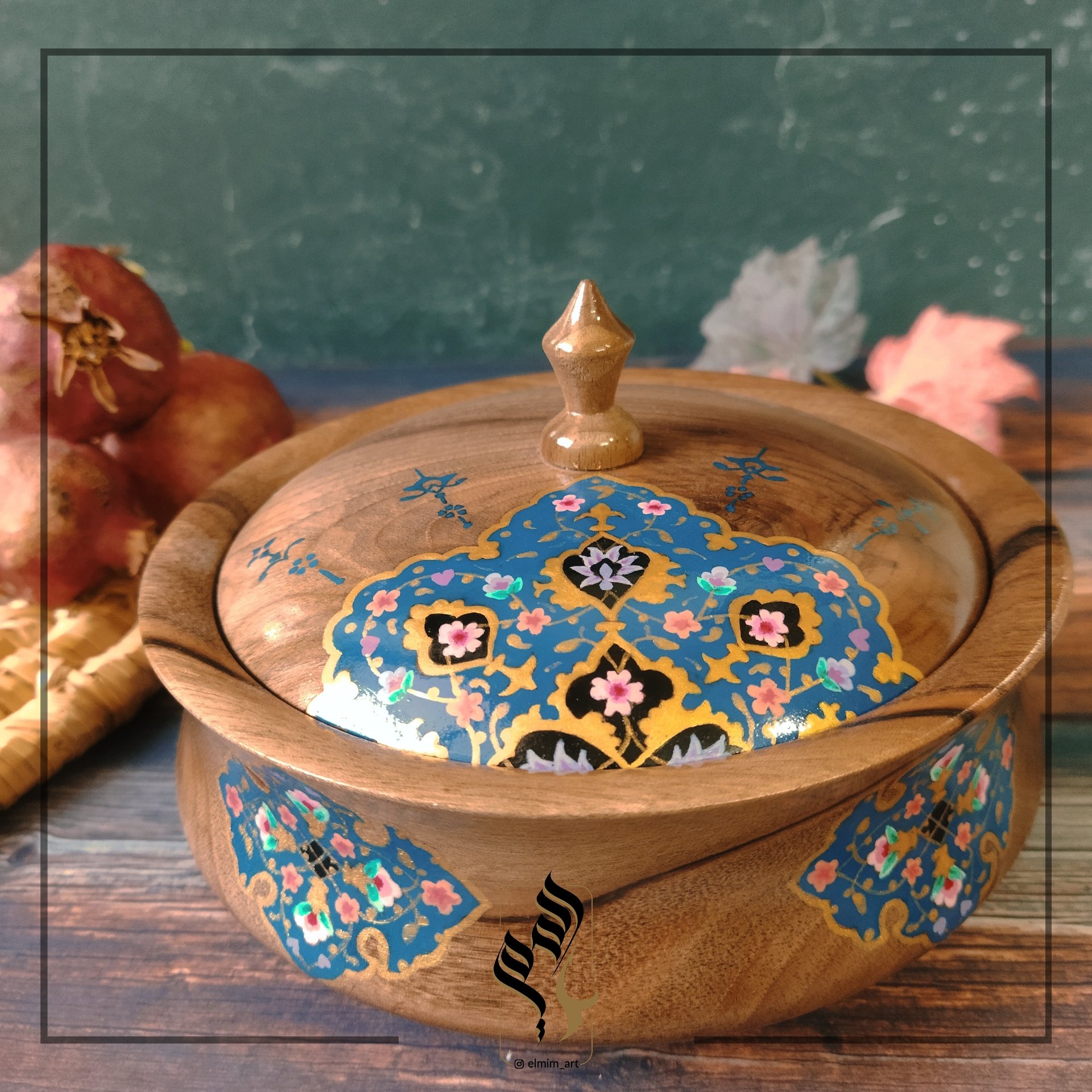 شکلات خوری چوبی منقوش به طرح تذهیب تماماً اجرا شده با دست 