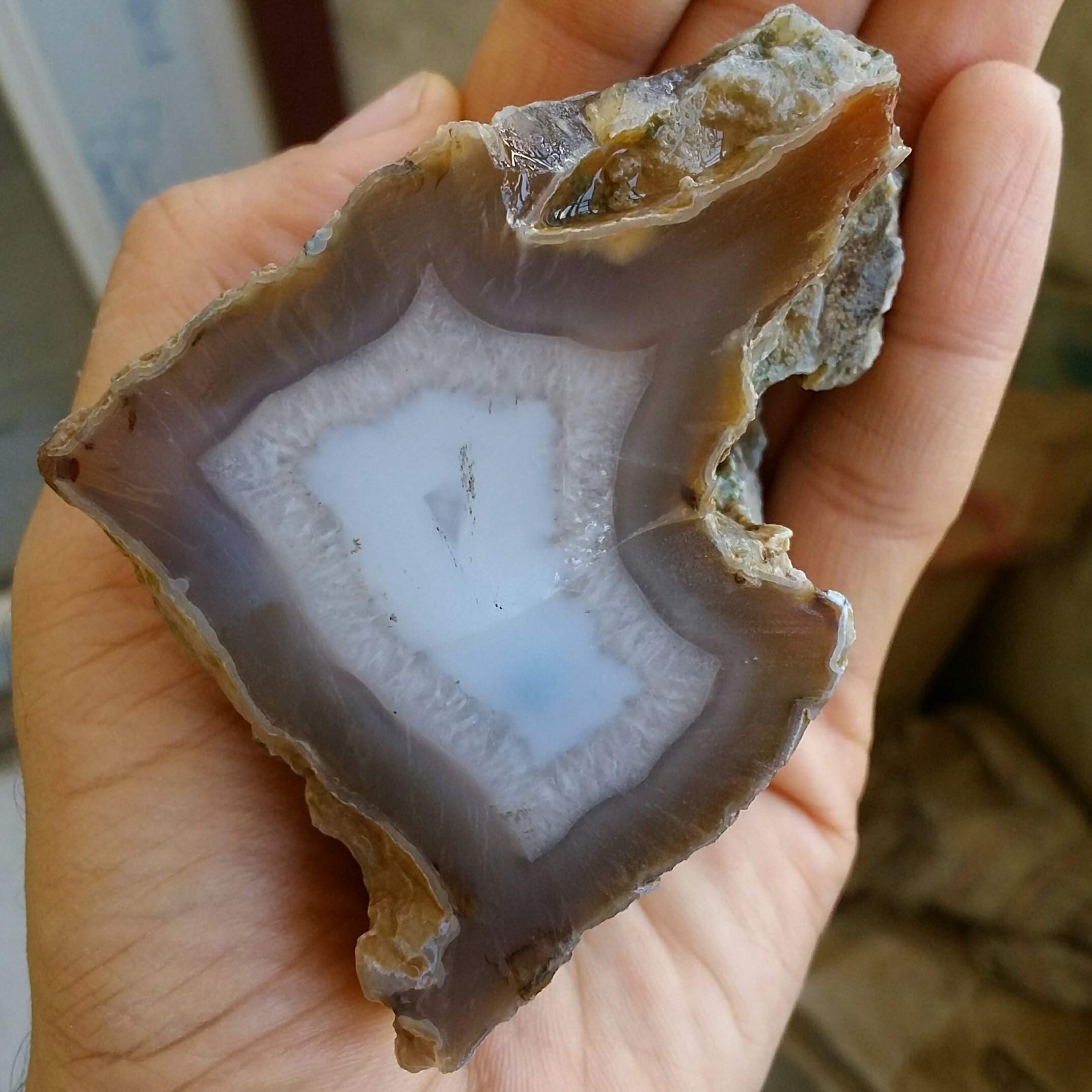 اسلایس سنگ راف غولپیکر  عقیق سلیمانی3بعدی رنگی مژه دار  محشر 100 در 100 طبیعی شاهکار خلقت خاص با قبلیت ساخت چندین نگین