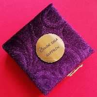 زعفران سرگل بهارکالا پک کادویی یک مثقال صادراتی (پک ترمه و مخمل) 1 مثقال 