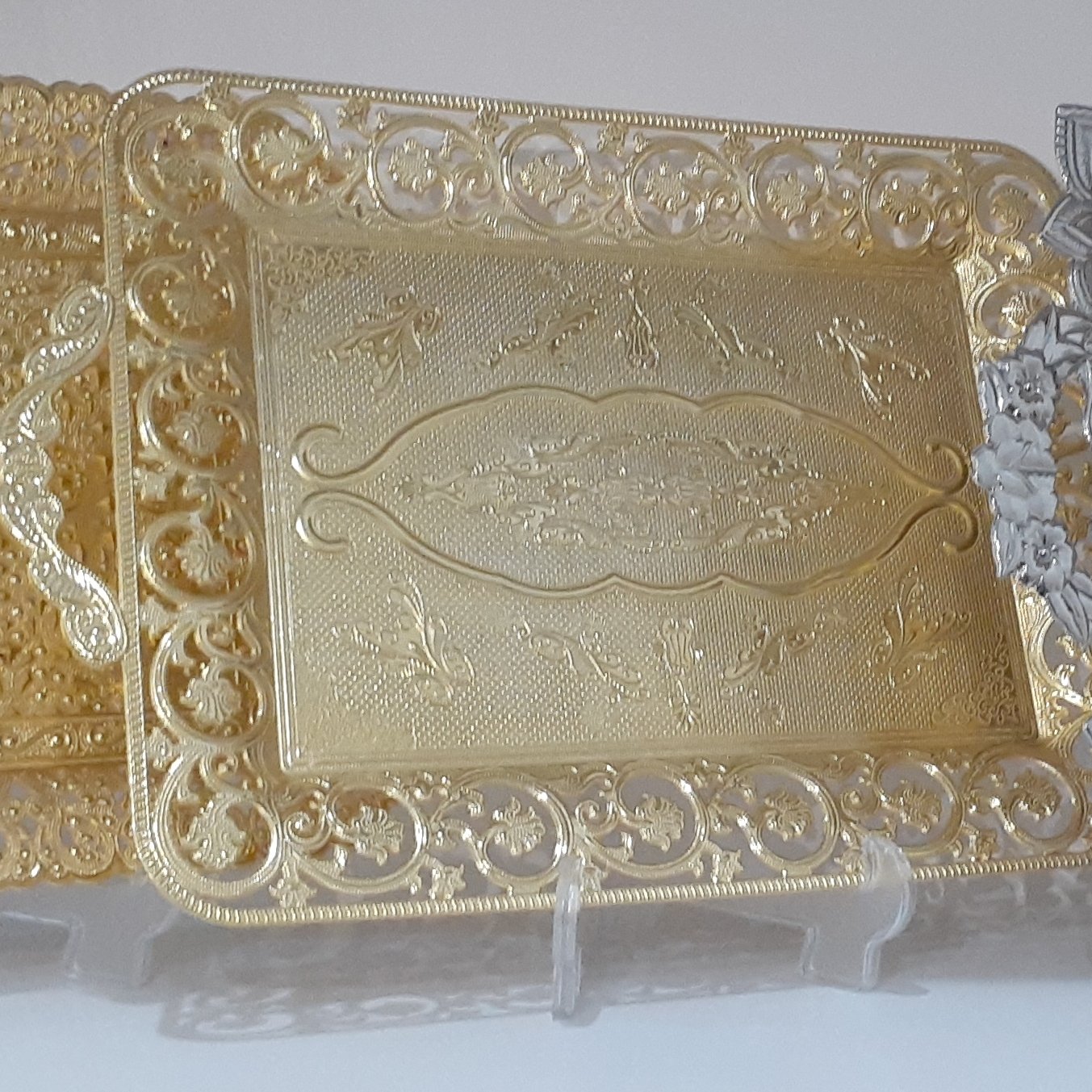 سینی طرح لاله و پیچک زارا