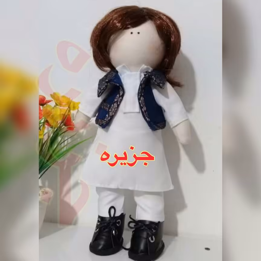 عروسک روسی با لباس بلوچ