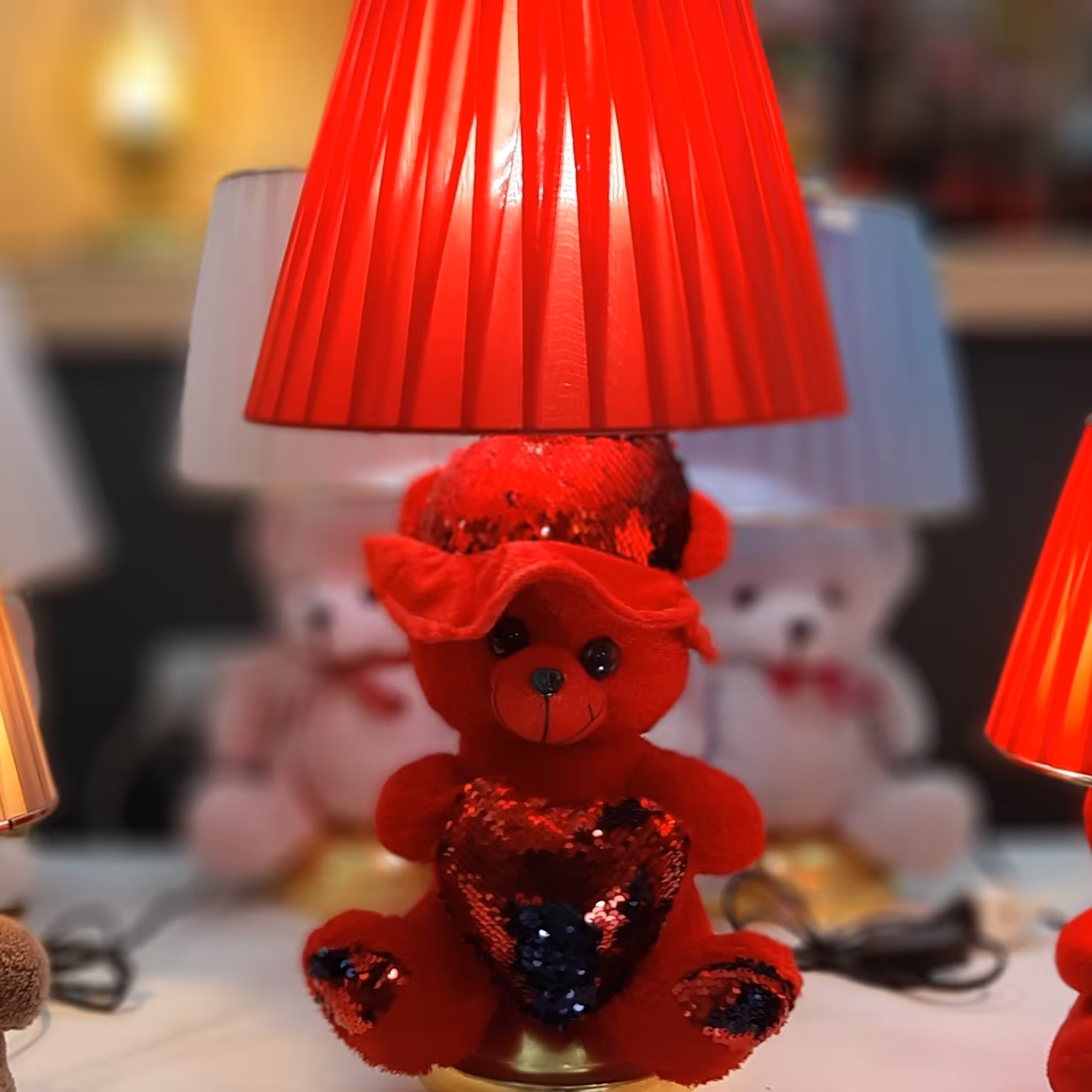 آباژور رومیزی خرسی پولیشی پولکی بزرگ قرمز کد B22 